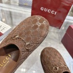 2025年10月22日入荷新作GUCCI女性用35-42靴人気商品★/誕生日プレゼント/高品質/SL工場