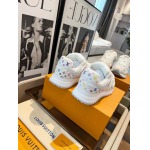 2025年10月22日入荷新作Louis Vuitton男女兼用35-46靴人気商品★/誕生日プレゼント/高品質/SL工場