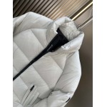 2025年10月22日秋冬入荷新作MONCLERダウンジャケット高品質 人気商品/DD工場