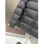 2025年10月22日秋冬入荷新作Pradaダウンジャケット高品質 人気商品/DD工場