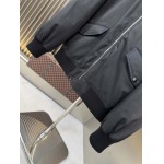 2025年10月22日秋冬入荷新作Pradaダウンジャケット高品質 人気商品/DD工場