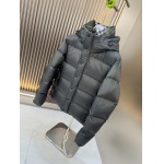 2025年10月22日秋冬入荷新作Burberryダウンジャケット高品質 人気商品/DD工場