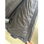 2025年10月22日秋冬入荷新作Pradaダウンジャケット高品質 人気商品/DD工場