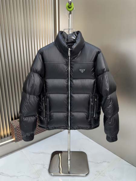 2025年10月22日秋冬入荷新作Pradaダウンジャケット...