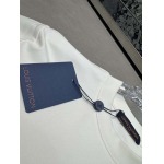 2025年10月26日入荷秋冬新作Louis Vuitton同じデザインで長袖や半袖も作れます高級品/MP工場