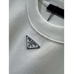 2025年10月26日入荷秋冬新作Prada半袖Tシャツ高級品/MP工場