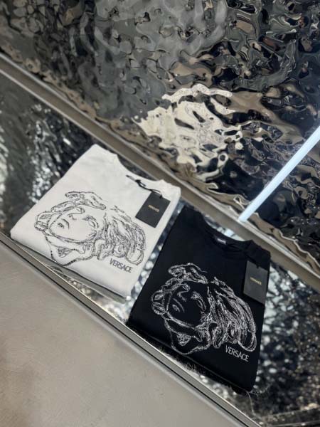 2025年10月26日入荷秋冬新作Versaceスウェット高...