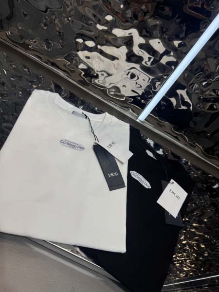 2025年10月26日入荷秋冬新作Dior半袖Tシャツ高級品...