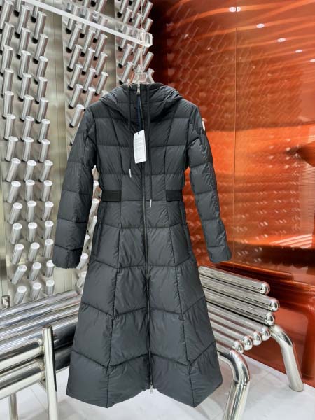 2025年10月27日秋冬新作Moncler 女性ダウンジャ...
