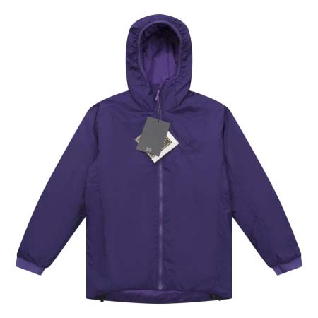 2025年10月28日秋冬新作ARCTERYX 綿服のジャケ...