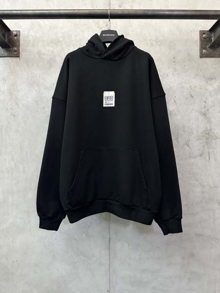 2025年10月28日秋冬新作Balenciagaスウェット...