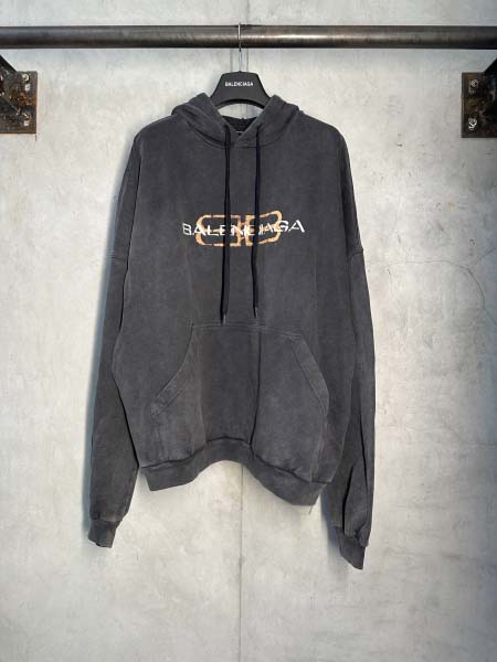 2025年10月28日秋冬新作Balenciagaスウェット...