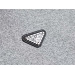 2025年10月28日秋冬新作Pradaスウェット高品質人気商品/LDF工場