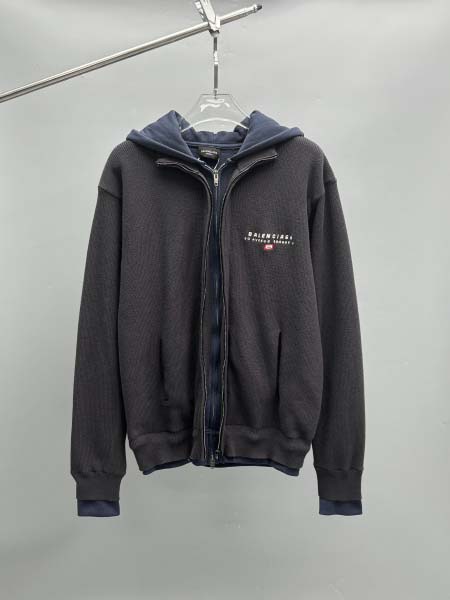 2025年10月30日秋冬新作Balenciagaスウェット...