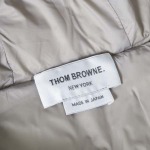 2025年10月30日秋冬新作THOM BROWNEダウンジャケット高品質人気商品/LDF工場