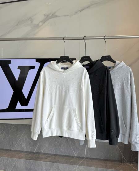 2025年10月30日秋冬新作LOUIS VUITTONスウ...