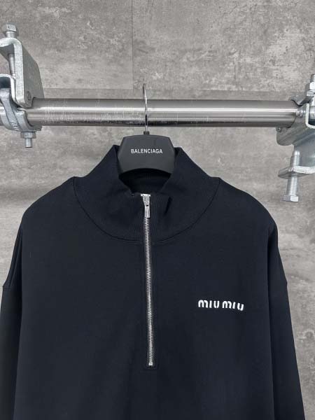 2025年11月3日秋冬新作Miumiuスウェット高品質人気商品/LDF工場