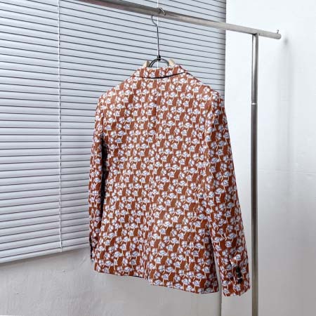 2025年11月8日秋冬新作Versaceジャケット高品質人気商品/LDF工場