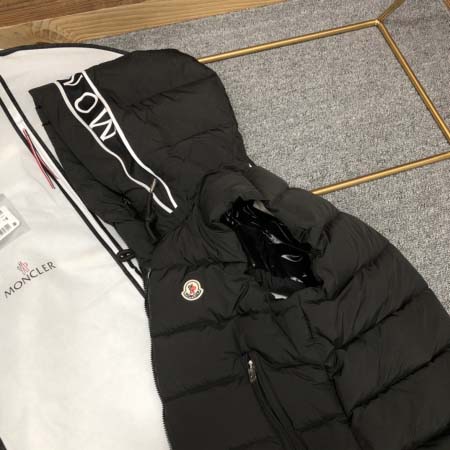 2025年11月14日秋冬新作Monclerダウンベスト高品質人気商品/QIU工場