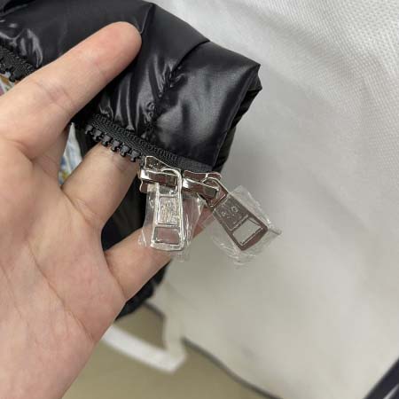 2025年11月14日秋冬新作Monclerダウンベスト高品質人気商品/QIU工場