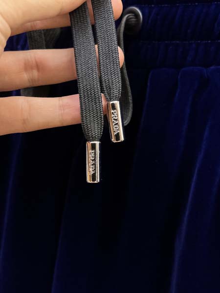 2025年11月17日秋冬新作Prada上下高品質人気商品/QIU工場