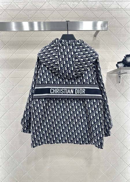 2025年11月18日入荷秋冬新作Dior ファッション/誕生日プレゼント/贈り物 can工場