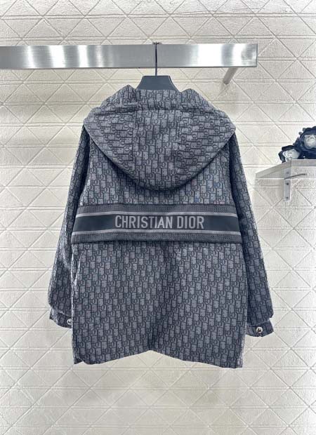 2025年11月18日入荷秋冬新作Dior ファッション/誕生日プレゼント/贈り物 can工場