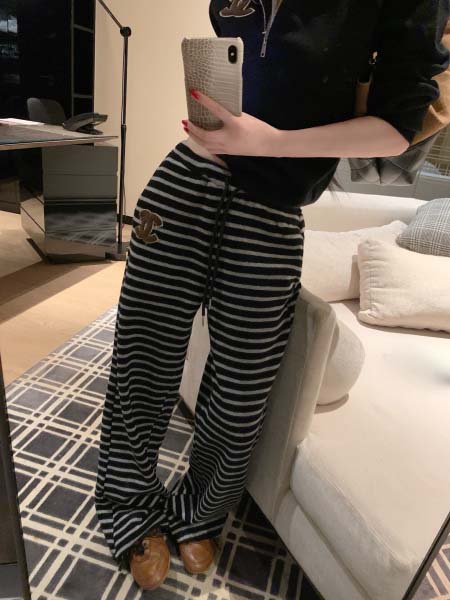 2025年11月18日入荷秋冬新作CHANEL セーター+ズボン ファッション/誕生日プレゼント/贈り物 can工場