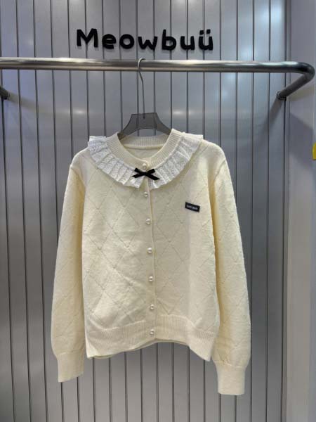 2025年11月18日入荷秋冬新作miumiuニット/セーター ファッション/誕生日プレゼント/贈り物 can工場