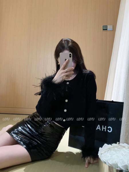 2025年11月18日入荷秋冬新作miumiu カーディガン ファッション/誕生日プレゼント/贈り物 can工場