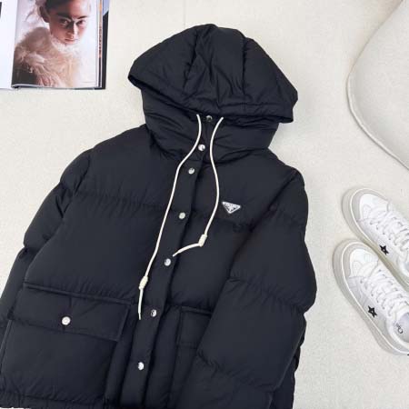 2025年11月18日入荷秋冬新作Pradaファッション/誕生日プレゼント/贈り物 can工場