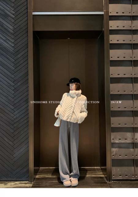 2025年11月18日入荷秋冬新作SAINT LAUREN* ミンクの羽毛の環境保護の毛皮の女の冬の短い金ですファッション/誕生日プレゼント/贈り物 can工場