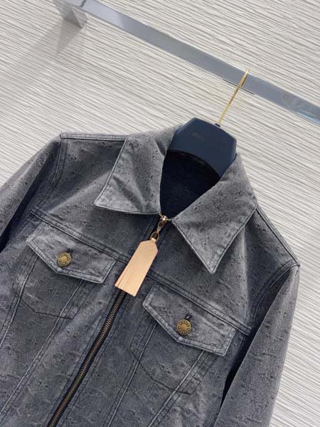 2025年11月20日入荷秋冬新作ルイヴィトンジャケット ファッション/誕生日プレゼント/贈り物 can工場