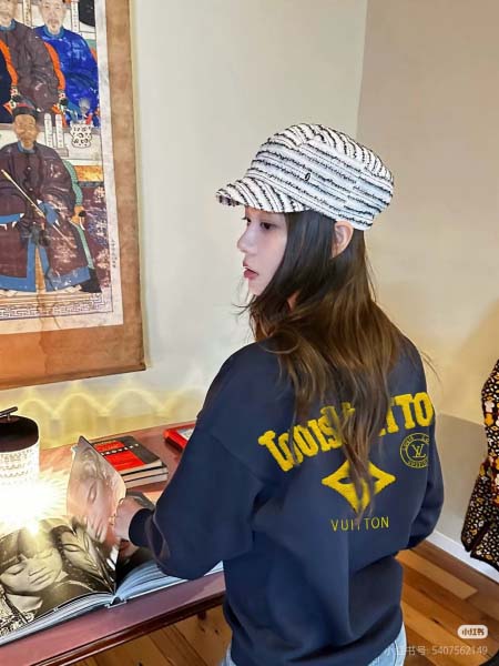 2025年11月20日入荷秋冬新作ルイヴィトンスウェットファッション/誕生日プレゼント/贈り物 can工場