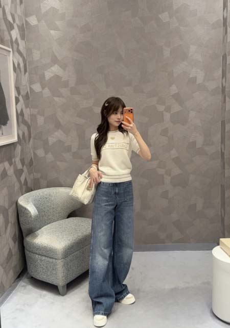 2025年11月21日入荷秋冬新作Dior 半袖 ニット/セーターファッション/誕生日プレゼント/贈り物 can工場