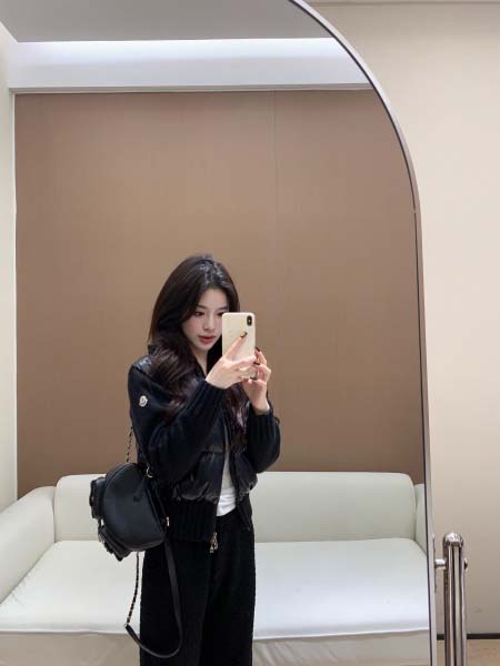 2025年11月22日入荷秋冬新作Monclerダウンジャケットファッション/誕生日プレゼント/贈り物 can工場