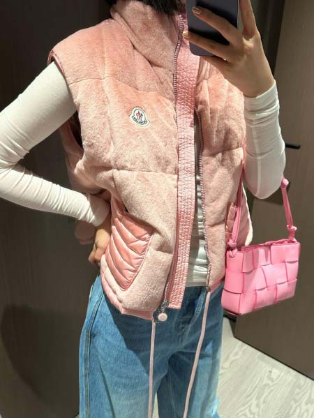 2025年11月22日入荷秋冬新作Monclerダウンジャケットファッション/誕生日プレゼント/贈り物 can工場