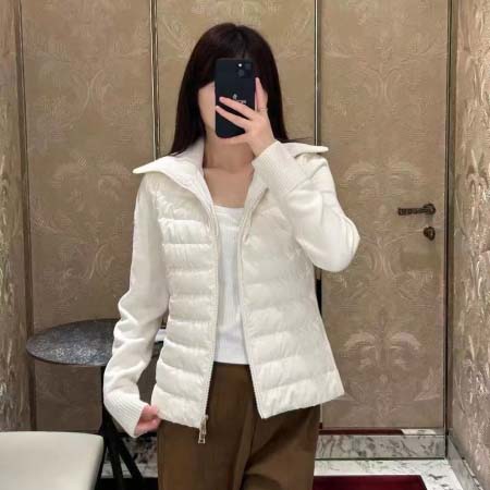 2025年11月23日入荷秋冬新作Monclerダウンジャケットファッション/誕生日プレゼント/贈り物 can工場