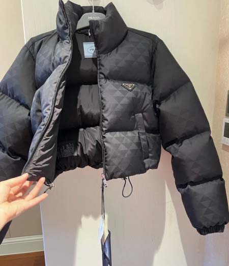2025年11月23日入荷秋冬新作Pradaダウンジャケットファッション/誕生日プレゼント/贈り物 can工場