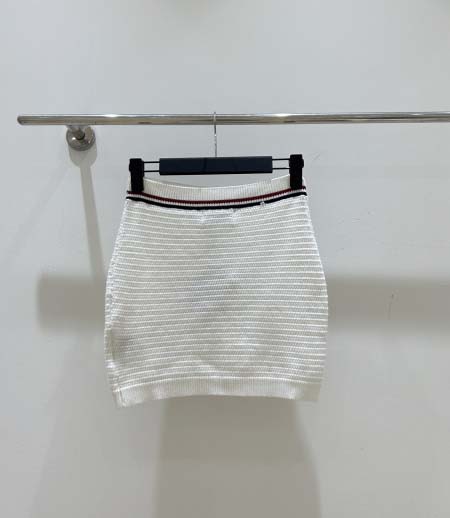 2025年11月24日入荷秋冬新作miumiuファッション/誕生日プレゼント/贈り物 can工場