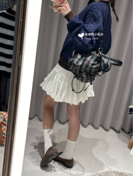 2025年11月24日入荷秋冬新作miumiuニット/セーターファッション/誕生日プレゼント/贈り物 can工場