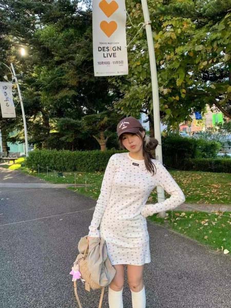 2025年11月24日入荷秋冬新作miumiu セット 3点 ファッション/誕生日プレゼント/贈り物 can工場