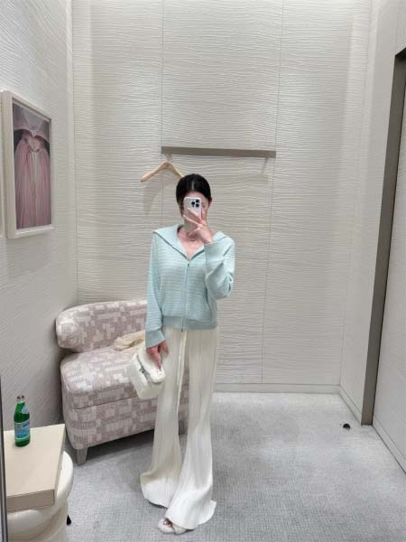 2025年11月24日入荷秋冬新作miumiuズボン ファッション/誕生日プレゼント/贈り物 can工場