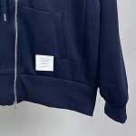 2025年11月3日秋冬新作Thom Browneパーカー高品質人気商品/LDF工場