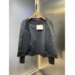 2025年11月4日秋冬新作Pradaジャケット高品質人気商品/LDF工場