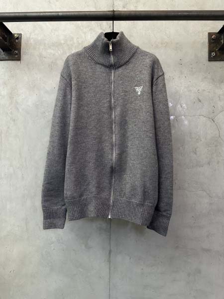 2025年11月4日秋冬新作PRADA ニットカーディガン ...