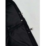 2025年11月4日秋冬新作Pradaダウンベスト超厳選★入手困難高品質人気商品/LDF工場