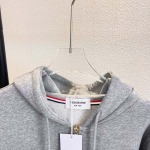 2025年11月7日秋冬新作Thom Browneジャケット高品質人気商品/LDF工場