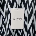 2025年11月8日秋冬新作VALENTINOシャツ高品質人気商品/LDF工場