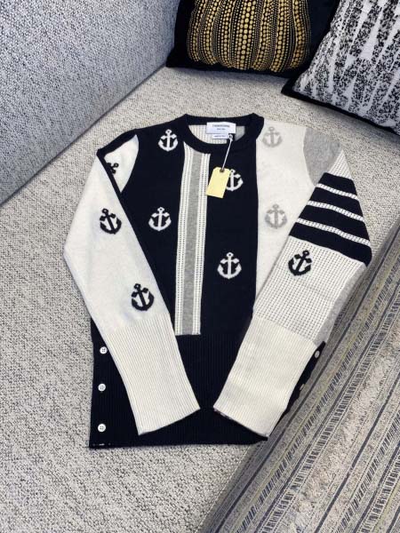 2025年11月11日秋冬新作Thom Browneセーター...